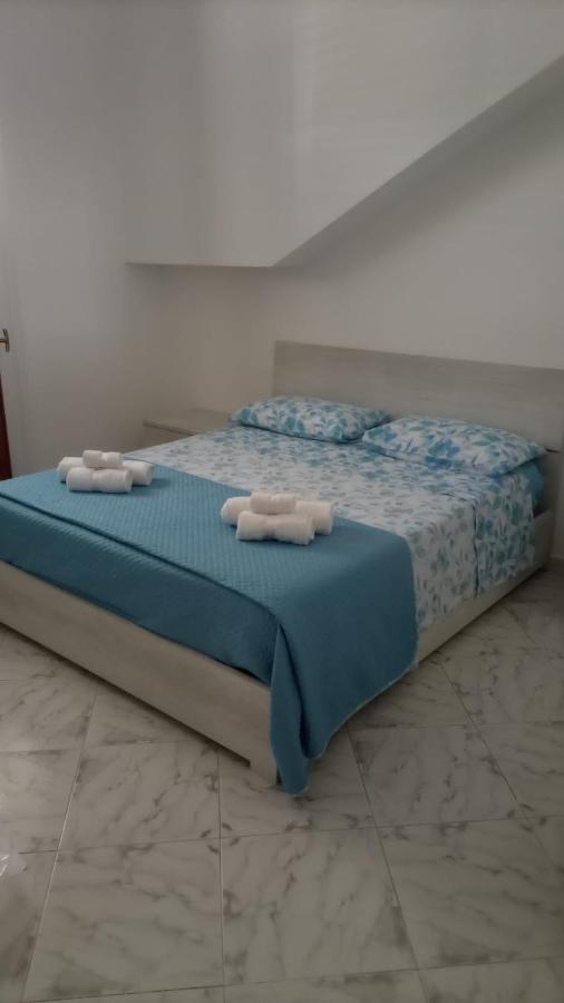 B&B A Casa Di Anto Еболі Екстер'єр фото