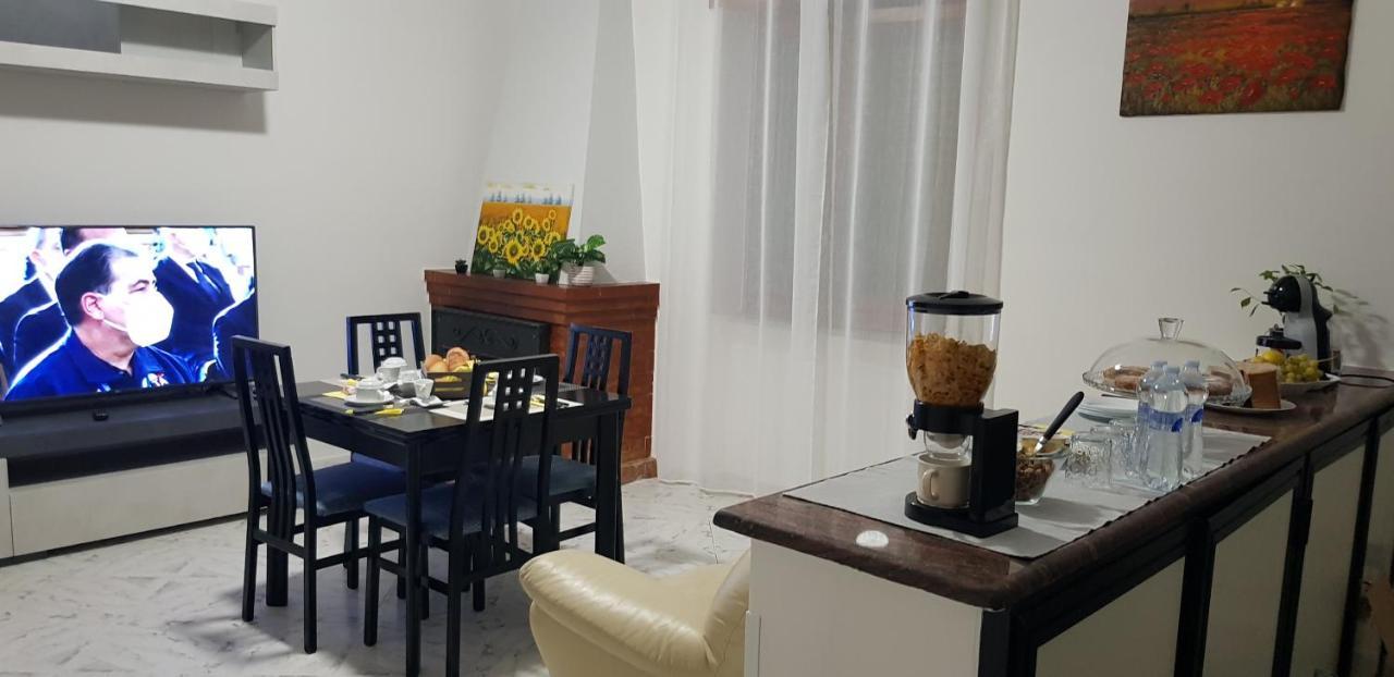 B&B A Casa Di Anto Еболі Екстер'єр фото