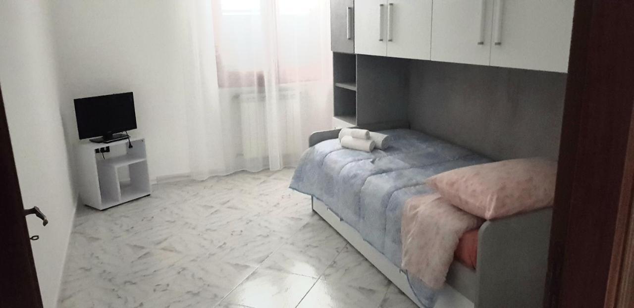 B&B A Casa Di Anto Еболі Екстер'єр фото